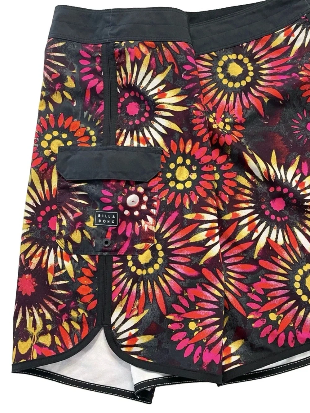 Billabong Airlite 73 Floral Board Shorts Men’s Size 38 Surf Swim Trunks